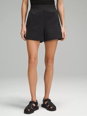BNWT Lululemon Stretch Woven Relaxed Fit HR Short 4”